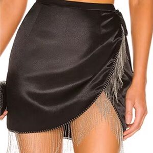 Superdown skirt only worn once size small!